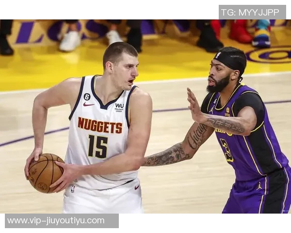 约基奇状态火热却感到无力场均347分10板9助命中率高达655