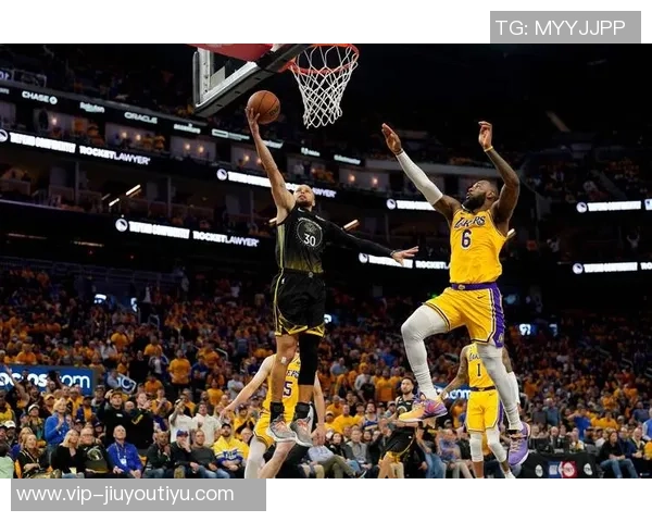 费尔斯期待与湖人交锋渴望在赛场上对决詹姆斯